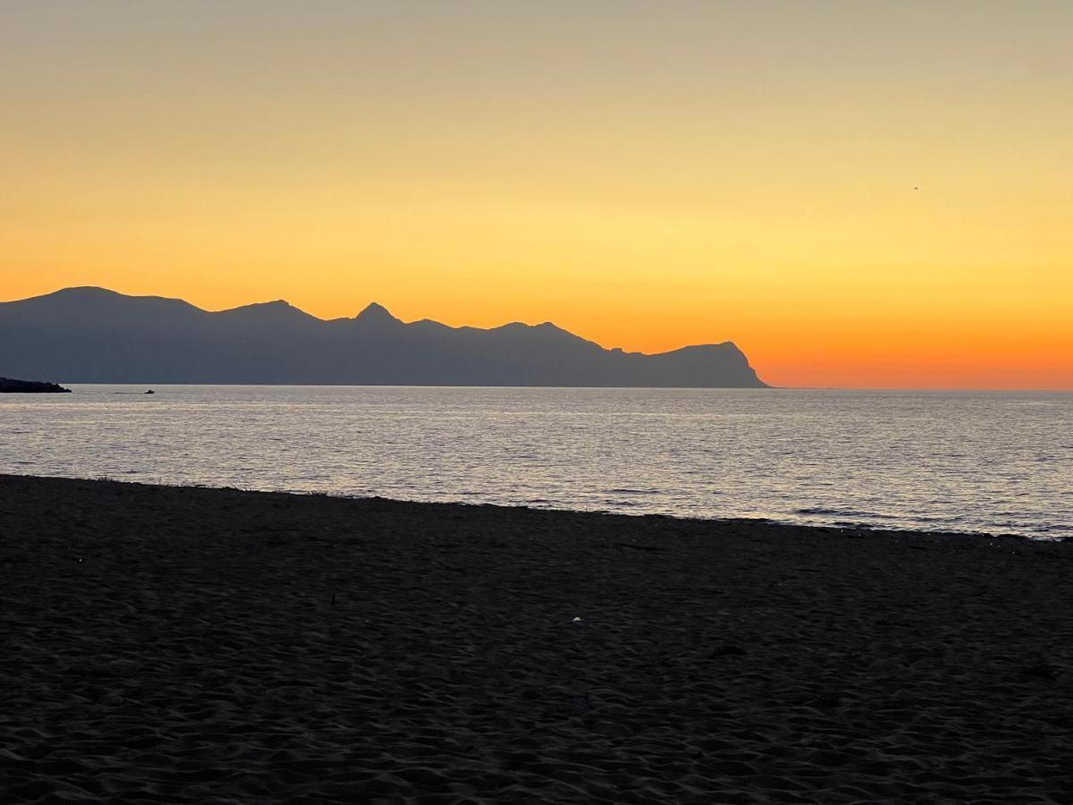 Casa Vacanze Il Girasole Balestrate Zewnętrze zdjęcie